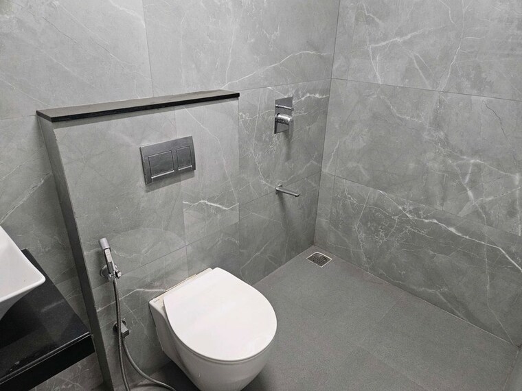 Bathroom, micl-aaradhya-one-earth 2 Bedroom 715 Sq.Ft. Apartment In Ghatkopar East Mumbai 10449317