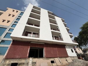  Showroom For Rent in Fazilpur Jharsa