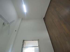 Room in 2.5 BHK Apartment at ASF Insignia Isle-De-Royale Residences, Gurgaon Faridabad Road – for Rent