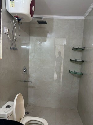 Bathroom in 3 BHK Builder Floor at Ardee City, Sector 52 – for Rent