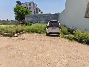  Plot For Sale in Jankipuram Vistar