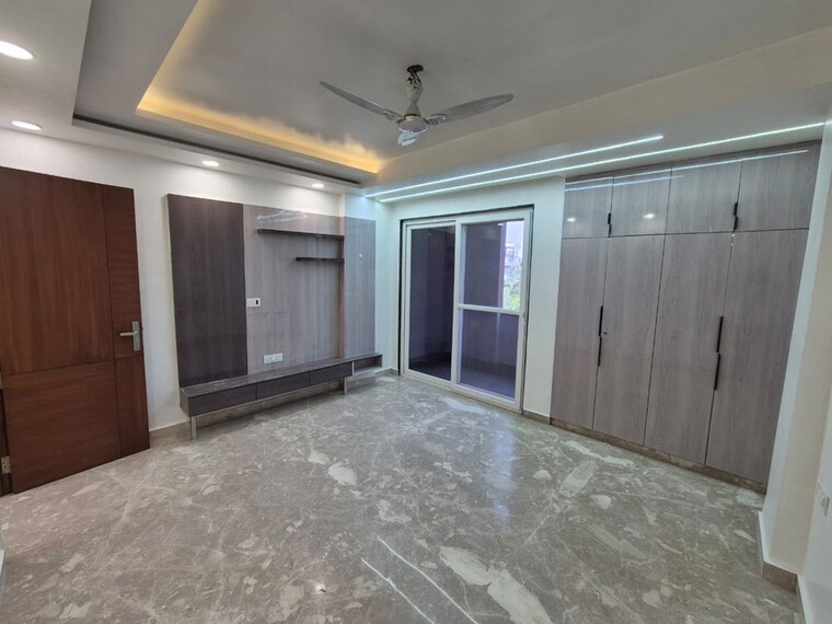 Room, ramesh nagar 2 Bedroom 100 Sq.Yd. Builder Floor In Ramesh Nagar Delhi 10449234
