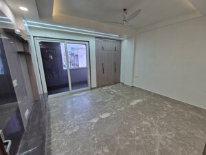 Room in 2 BHK Builder Floor at Ramesh Nagar – for Rent