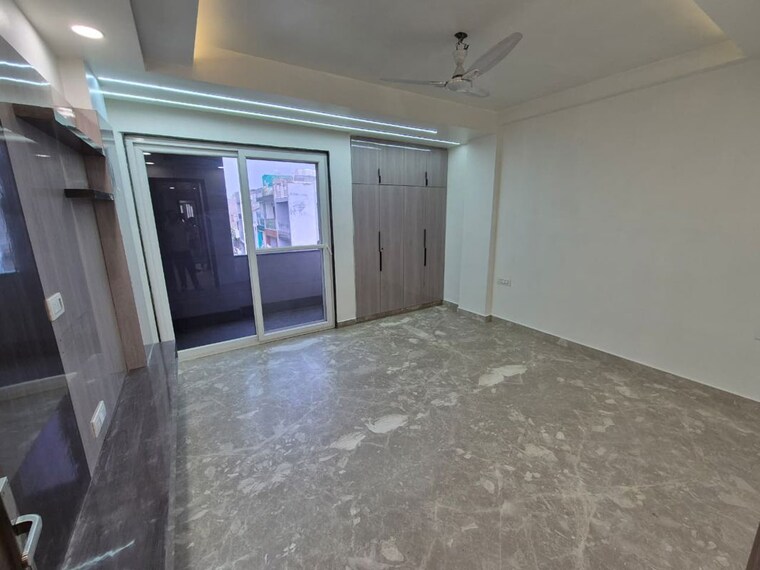Room, ramesh nagar 2 Bedroom 100 Sq.Yd. Builder Floor In Ramesh Nagar Delhi 10449234