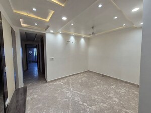 Room in 2 BHK Builder Floor at Ramesh Nagar – for Rent