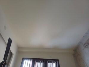Furnished Amenities in 3.5 BHK Independent House at Palla – for Sale