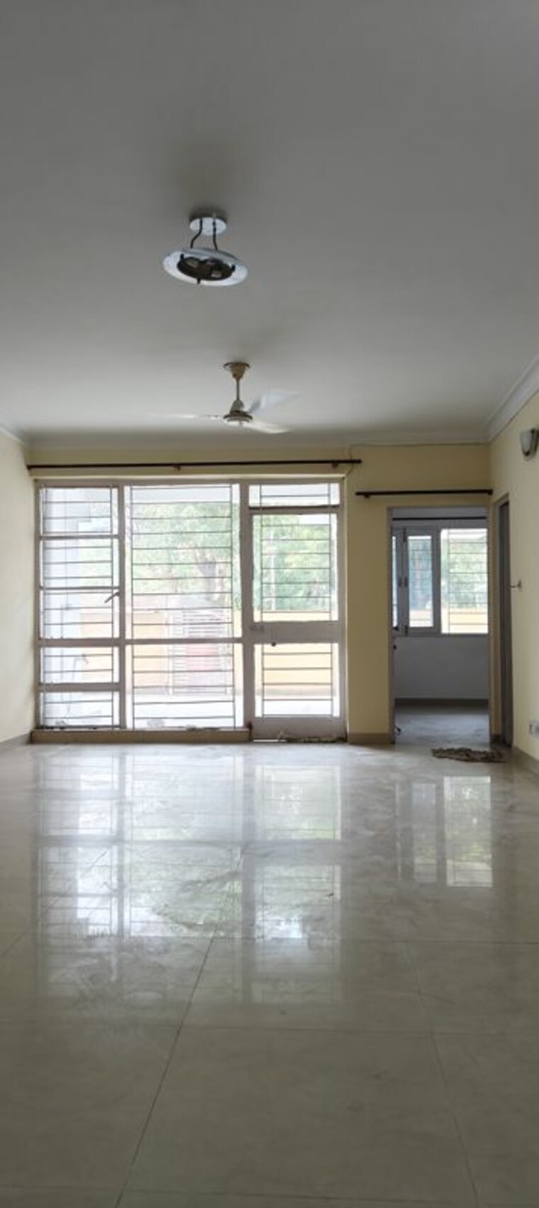 Room, vasant kunj 3 Bedroom 1800 Sq.Ft. Apartment In Vasant Kunj Delhi 10449421