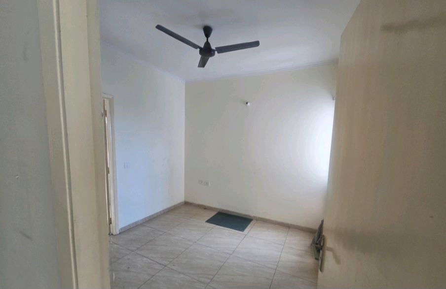 3 BHK 1300 Sq.Ft. Apartment in Gaur Atulyam Gravity