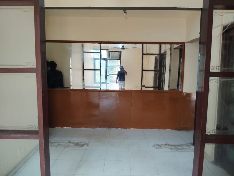 Room, anand lok 4 Bedroom 800 Sq.Yd. Independent House In Anand Lok Delhi 10449439