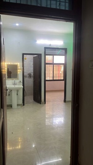 2 BHK Independent House For Rent in Chinhat