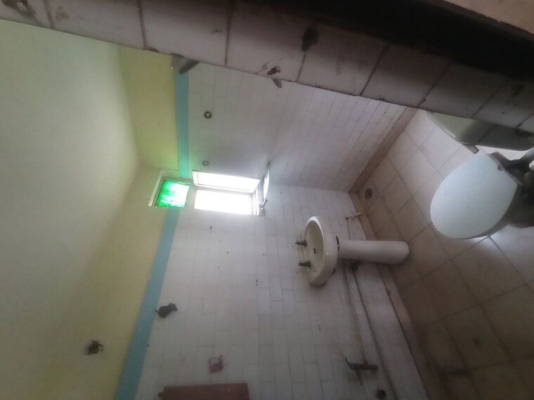 Bathroom, shipra-riviera 1 Bedroom 650 Sq.Ft. Apartment In Gyan Khand Ghaziabad 10449472