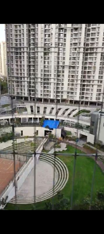 2 BHK 800 Sq.Ft. Apartment in Godrej Emerald Vista