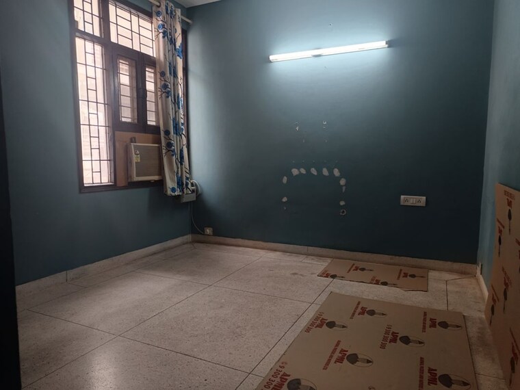 Room, unitech-singleton-floors-south-city 2.5 Bedroom 1100 Sq.Ft. Builder Floor In Sector 50 Gurgaon 10449543
