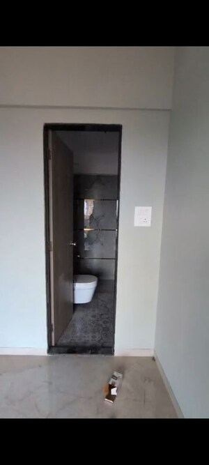 Master Bedroom in 2 BHK Apartment at Ufasa Fortune Star, Byculla – for Sale