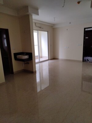 Room in 3 BHK Apartment at Aurobindo The Regent, Kondapur – for Sale
