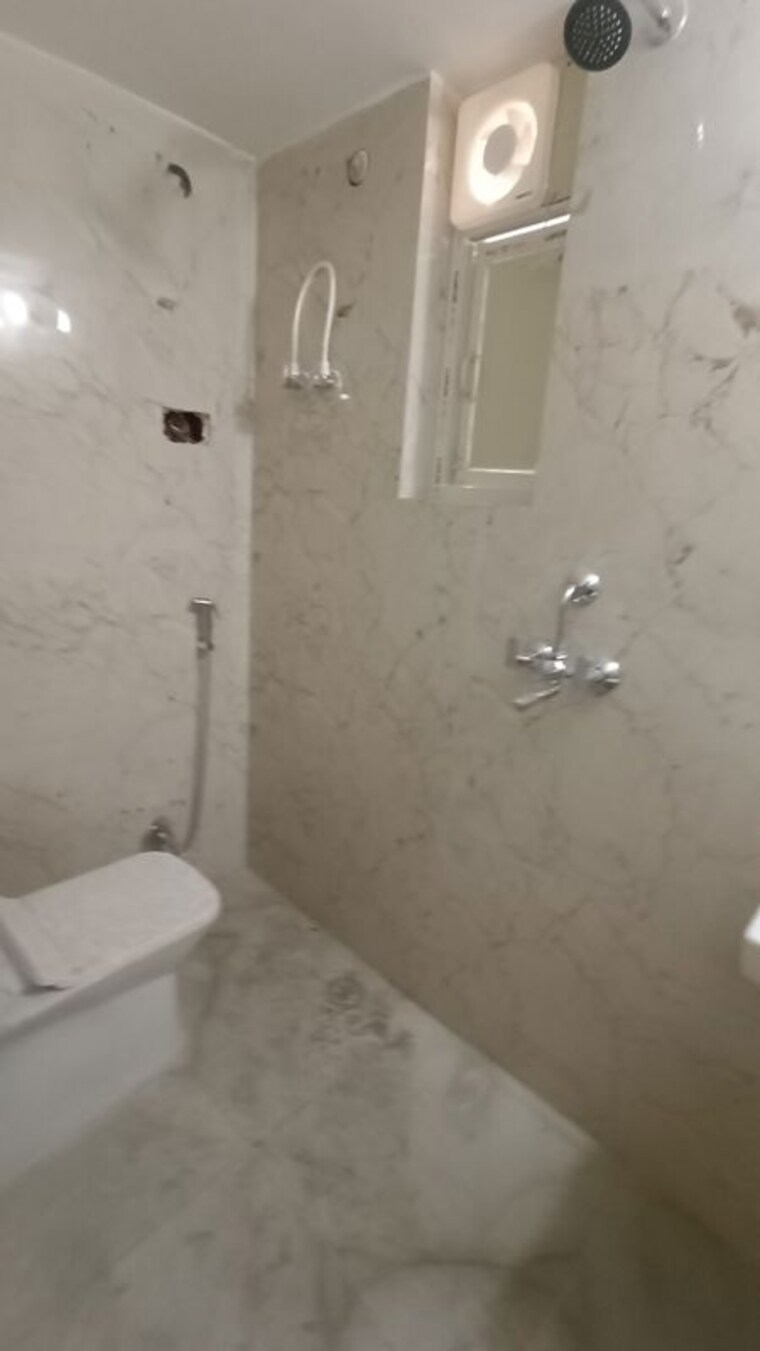Bathroom, mithapur 2 Bedroom 1000 Sq.Ft. Apartment In Mithapur Patna 10449557