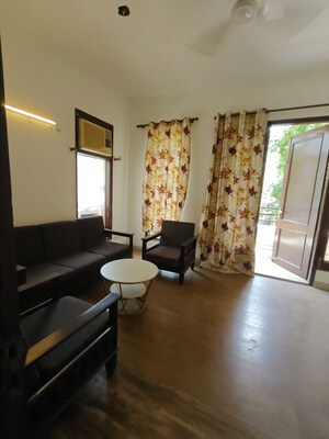 Living Room in 2 BHK Builder Floor at Sushant Lok I – for Rent