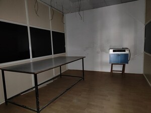 Staircase in  Warehouse at Gt Road – for Rent