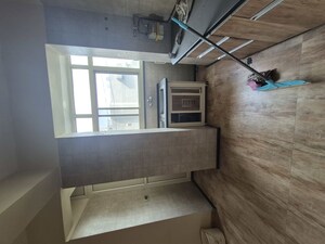 Kitchen in 2.5 BHK Apartment at Mayur Vihar – for Rent