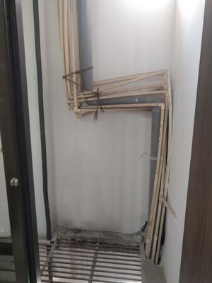 Building Lobby in 1 RK Builder Floor at Mehrauli – for Rent