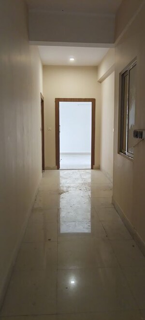 Room in 4 BHK Apartment at Sreepally – for Rent