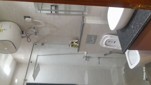 Bathroom in 4 BHK Builder Floor at S S Southend, Sector 49 – for Rent