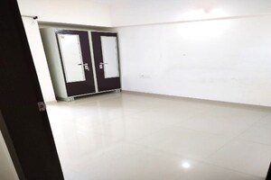Master Bedroom in 1.5 BHK Apartment at Mantra Insignia, Mundhwa – for Rent