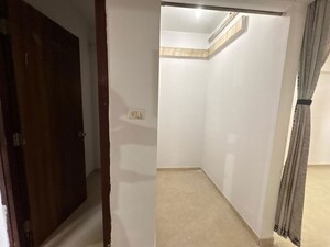Room in 2 BHK Apartment at Lodha Palava City Lakeshore Greens, Dombivli East – for Rent