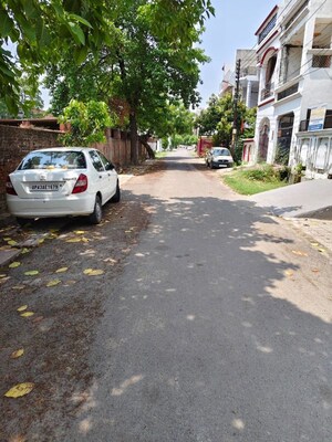   Plot at Narayan Plaza Jankipuram, Jankipuram – for Sale