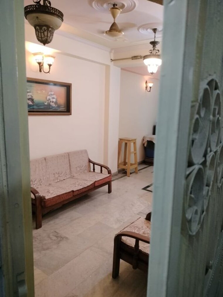 Living Room, dilshad colony 2 Bedroom 700 Sq.Ft. Builder Floor In Dilshad Colony Delhi 10449984