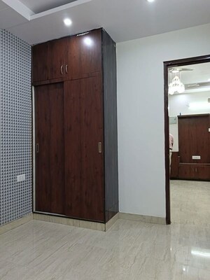 Room in 2 BHK Builder Floor at Vasundhara Sector 5 – for Sale