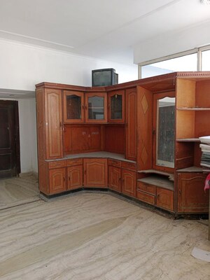 2 BHK Builder Floor For Rent in Sector 18