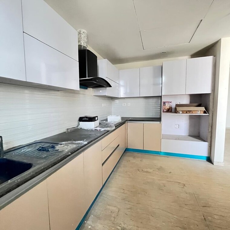 Kitchen, mahagun-mezzaria 3.5 Bedroom 2500 Sq.Ft. Apartment In Sector 78 Noida 10450014