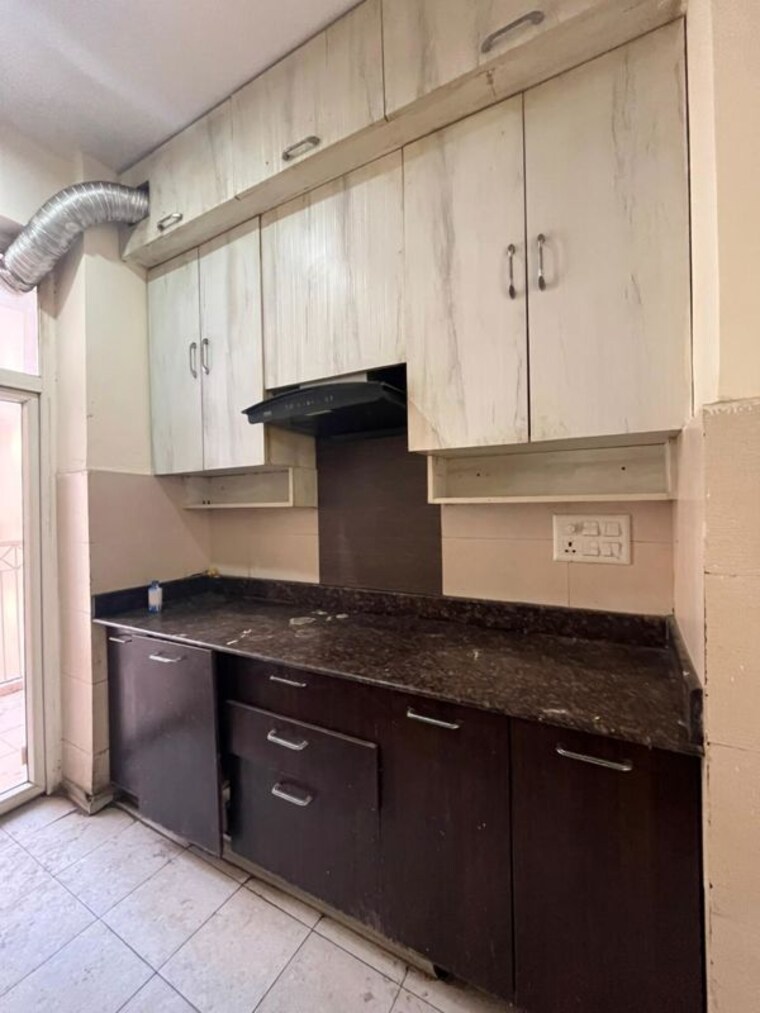 Kitchen, mahagun-mirabella-highrise 4 Bedroom 2575 Sq.Ft. Apartment In Sector 79 Noida 10450016