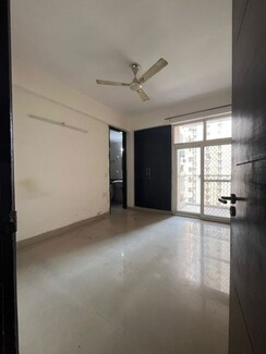 4 BHK + Pooja Room,Servant Room,Study Room Apartment For Rent in Mahagun Mirabella Highrise