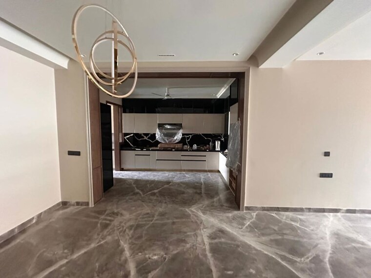  Parking, sector 57 4 Bedroom 3000 Sq.Ft. Builder Floor In Sector 57 Gurgaon 10450048