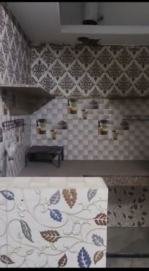 Master Plan in 2.5 BHK Independent House at Vipin Garden – for Rent
