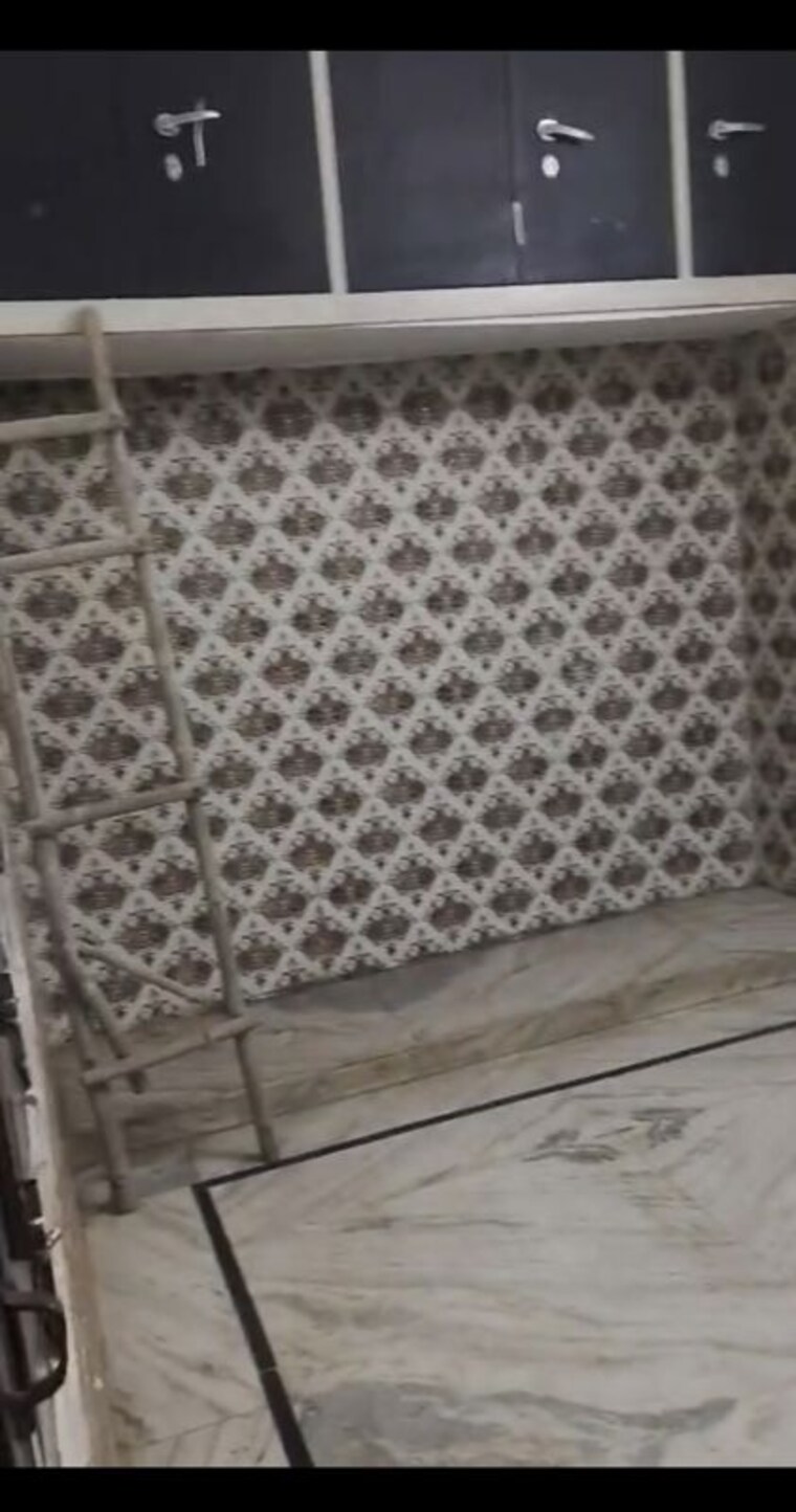 Balcony, vipin garden 2.5 Bedroom 50 Sq.Yd. Independent House In Vipin Garden Delhi 10450089