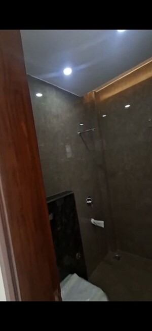 Furnished Amenities in 3 BHK Builder Floor at BPTP District Faridabad, Sector 81 – for Rent