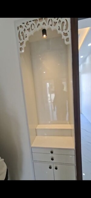 Building Lobby in 3 BHK Builder Floor at BPTP District Faridabad, Sector 81 – for Rent