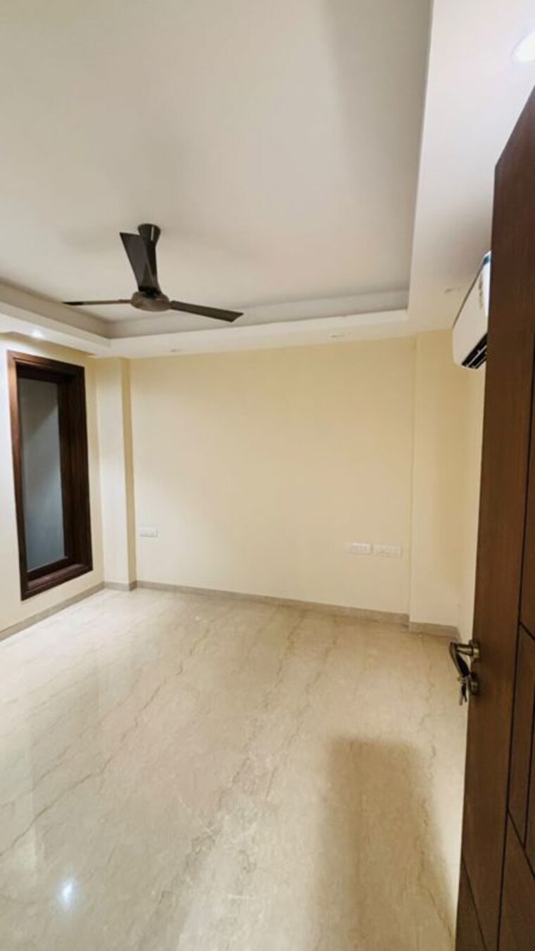 Room, dlf-city-phase-iv 4 Bedroom 2700 Sq.Ft. Builder Floor In Dlf Phase iv Gurgaon 10450107