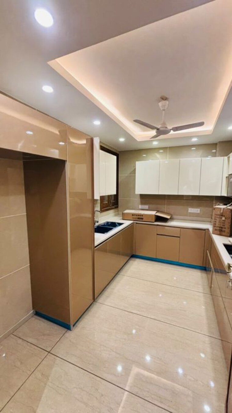 Kitchen, dlf-city-phase-iv 4 Bedroom 2700 Sq.Ft. Builder Floor In Dlf Phase iv Gurgaon 10450107