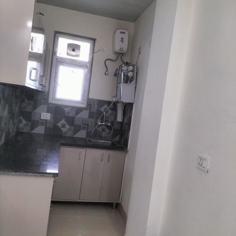 Kitchen, sarswati kunj ii 1 Bedroom 490 Sq.Ft. Independent House In Sarswati Kunj ii Gurgaon 10449280