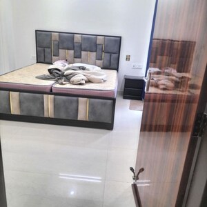 Room in 1 BHK Independent House at Sarswati Kunj ii – for Rent