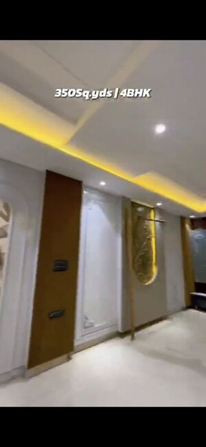 Building Lobby in 4 BHK Builder Floor at Sector 85 – for Sale
