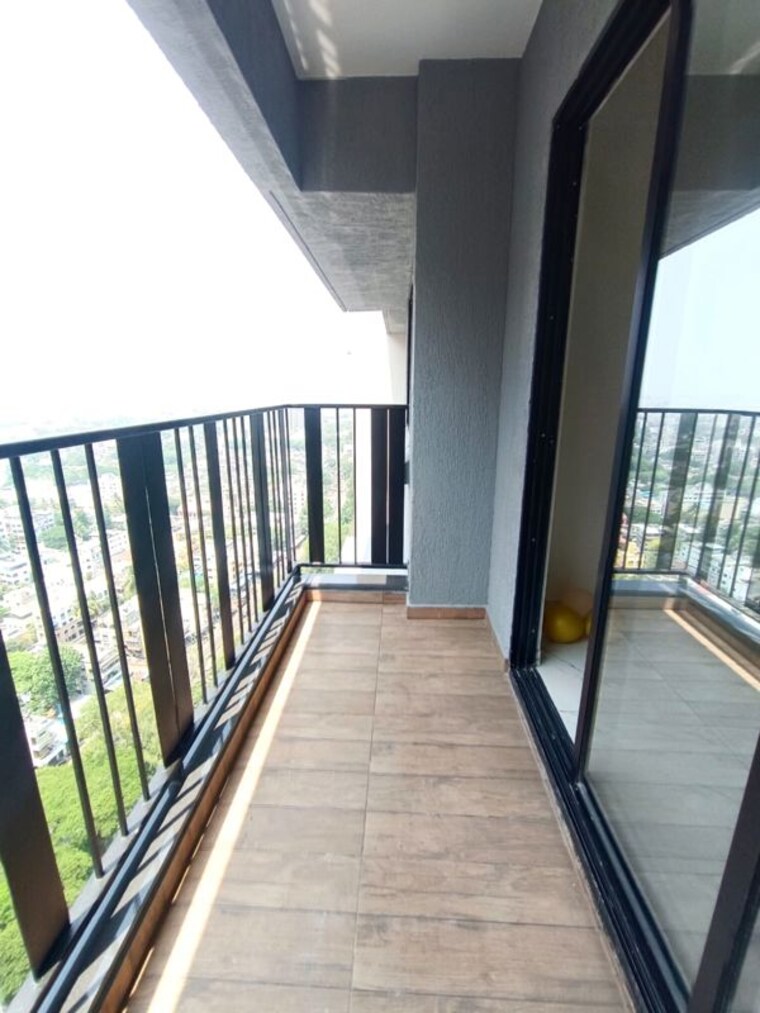 Balcony, mahindra-nestalgia 2 Bedroom 900 Sq.Ft. Apartment In Pimpri Pune 10450129