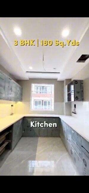 Kitchen in 3 BHK Builder Floor at BPTP District 3, Sector 85 – for Sale