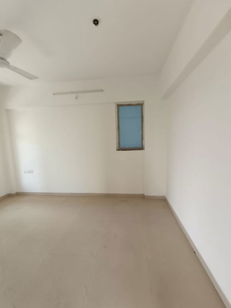 Room, mahindra-royale 2 Bedroom 1000 Sq.Ft. Apartment In Pimpri Pune 10450146