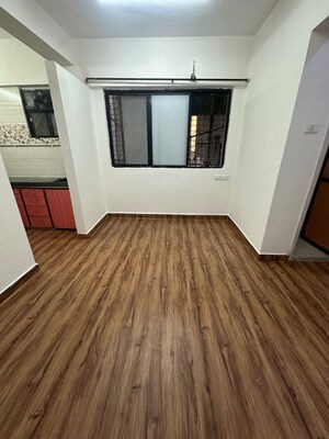 Bedroom in 1 BHK Apartment at Golders Green CHS, Borivali West – for Rent