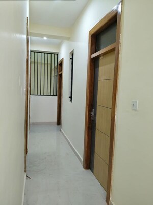 Room in  Co-working Space at Safedabad – for Rent